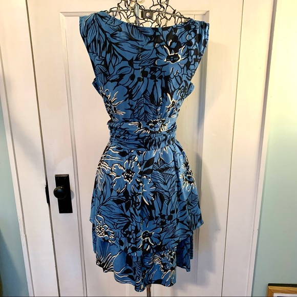 Tracy Reese silk tiered dress with sash - Picture 3 of 6